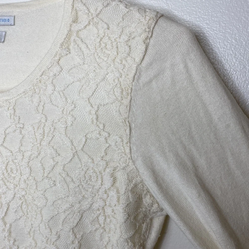 VAN HEUSEN Studio Cream Lace Front Detail Sweater size S
